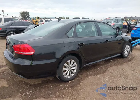 2015 Volkswagen Passat 1.8T Wolfsburg Edition из США, поврежденный, VIN 1VWAT7A31FC011266